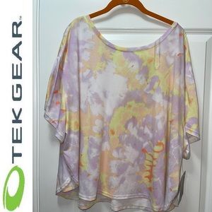 NWT. $26R Tek Gear Cross Back Short Sleeve Top